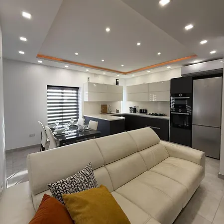 Bright Modern With Rooftop * Mqabba