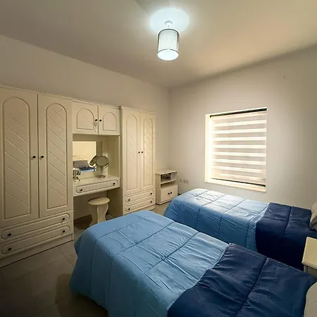 Bright Modern With Rooftop Lejlighed *